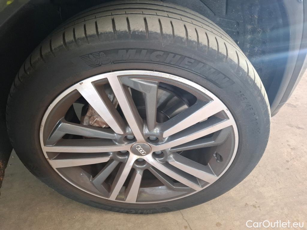  Audi  Q5 AUDI  / 2018 / 5P / SUV 55 TFSI e 367 QTT S TRONIC 7 S LINE #25