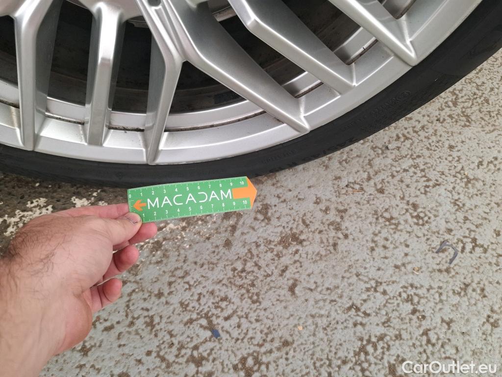  Bmw  Serie 5 BMW Série 5 / 2023 / 4P / Berline 530e xDrive 299ch BVA8 #31
