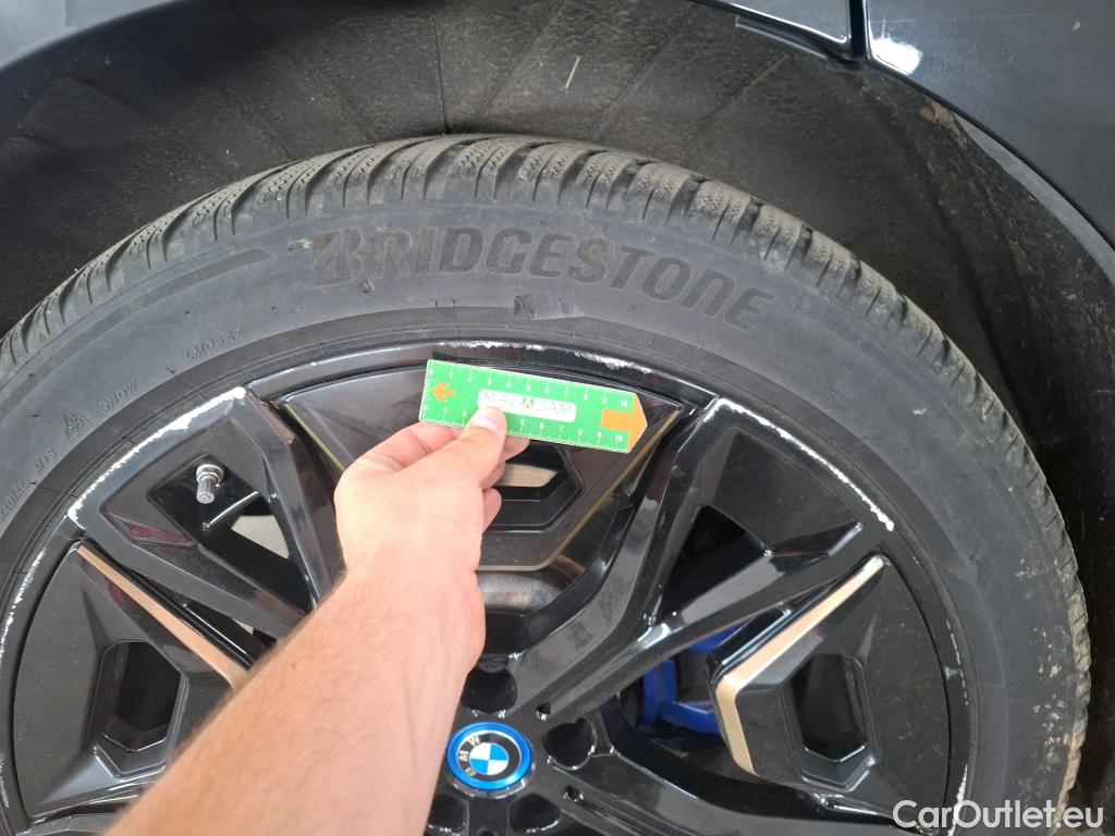  Bmw  iX Série  50 xDrive 111kWh BVA #21