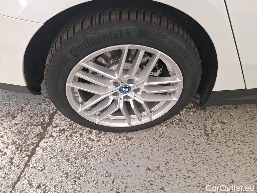  Bmw  Serie 5 BMW Série 5 / 2023 / 4P / Berline 530e xDrive 299ch BVA8 #23