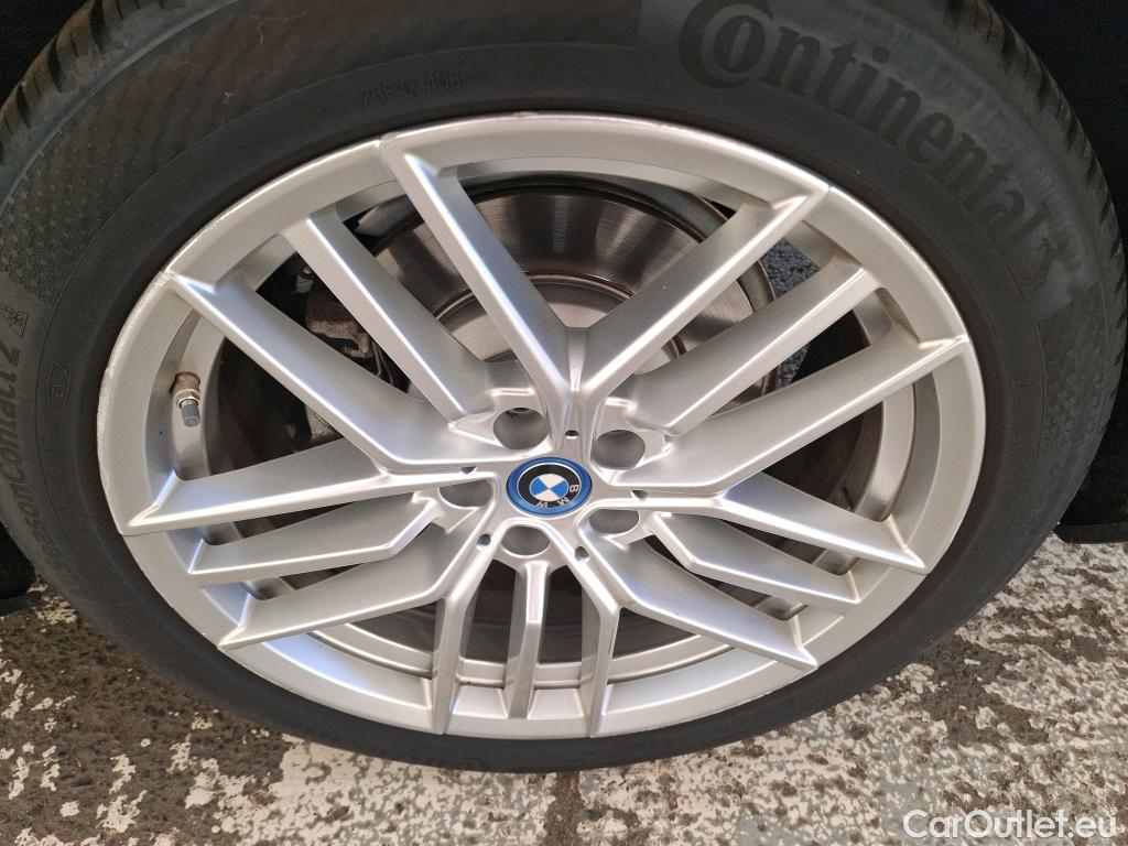  Bmw  Serie 5 BMW Série 5 / 2023 / 4P / Berline 530e xDrive 299ch BVA8 #19