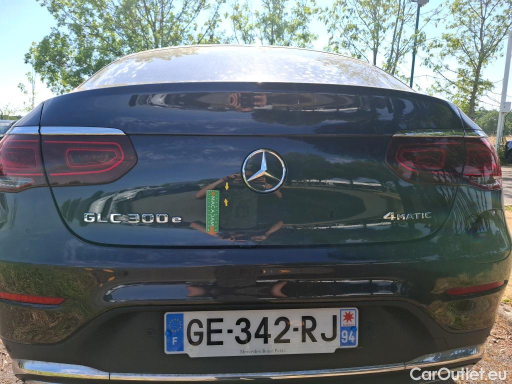  Mercedes  G-Klasee MERCEDES-BENZ GLC Coupe / 2019 / 5P / Coupé 2.0 GLC 300 E AMG LINE 4MATIC #23