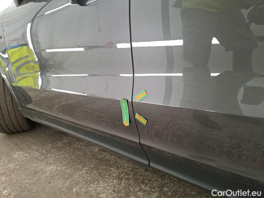  Porsche  Cayenne PORSCHE  Coupé / 2019 / 5P / SUV  E-Hybrid Coupé #17