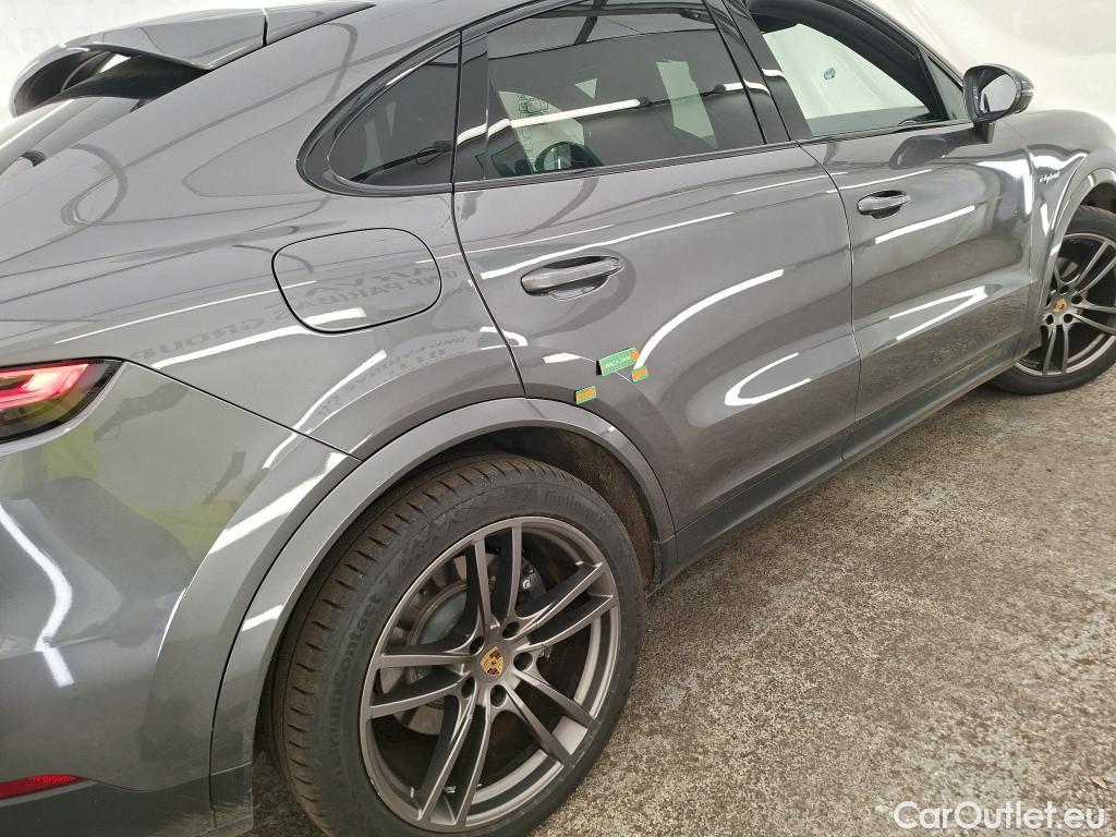 Porsche  Cayenne PORSCHE  Coupé / 2019 / 5P / SUV  E-Hybrid Coupé #24