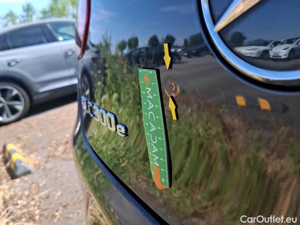  Mercedes  G-Klasee MERCEDES-BENZ GLC Coupe / 2019 / 5P / Coupé 2.0 GLC 300 E AMG LINE 4MATIC #24