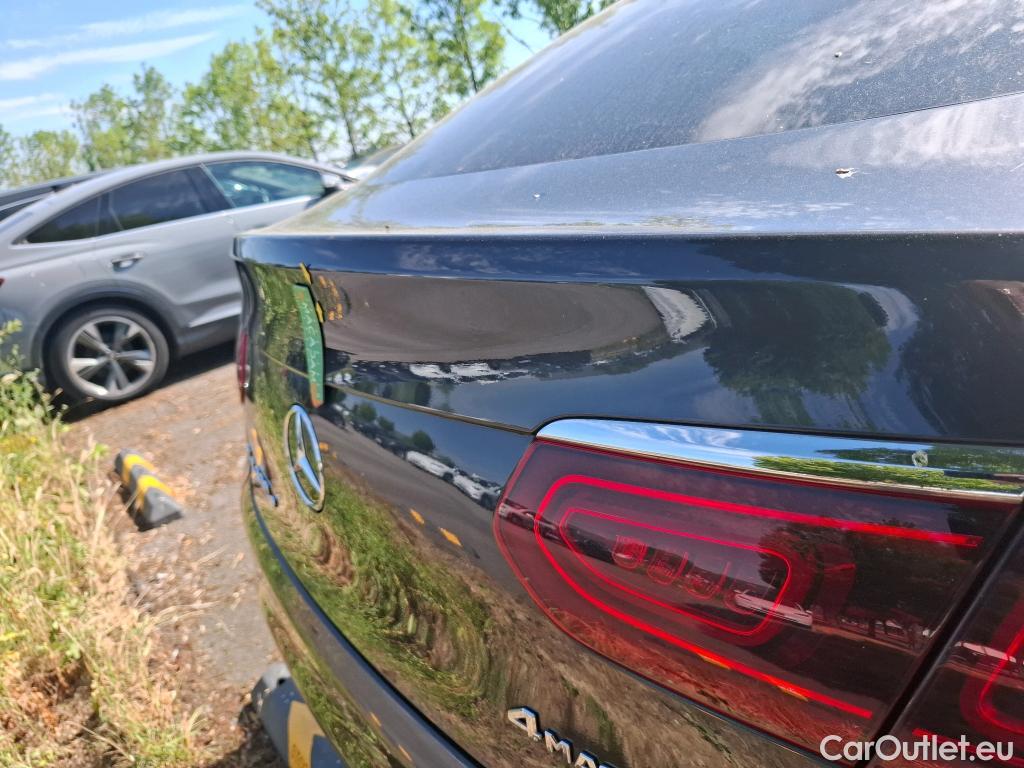  Mercedes  G-Klasee MERCEDES-BENZ GLC Coupe / 2019 / 5P / Coupé 2.0 GLC 300 E AMG LINE 4MATIC #26
