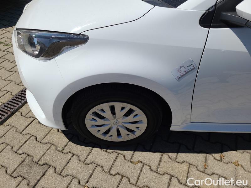  Toyota  Yaris  (XP21) (2020)  1.5DF 125 Comfort #1