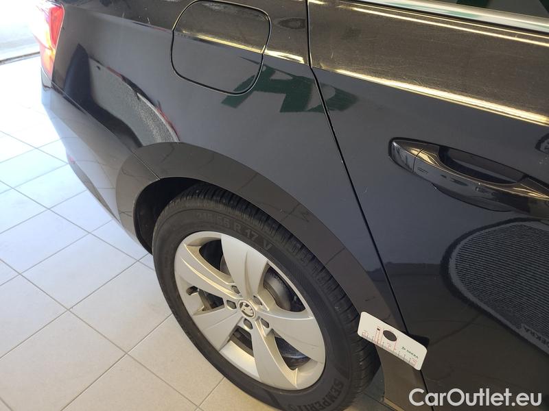  Skoda  Superb  Combi (3V5)(2015) Sup.Com.FL 1.5TSI 150 Ambition #10