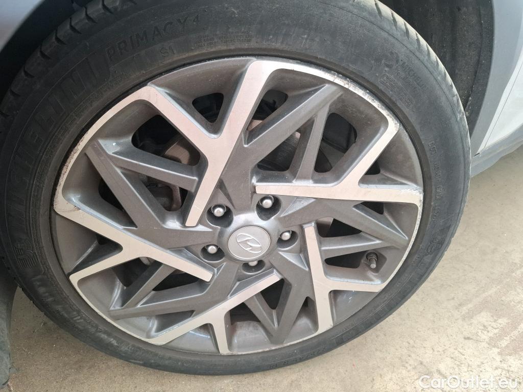  Hyundai  kona  Creative Hybrid 2WD 1.6 GDI 140CV BVA6 E6d #48