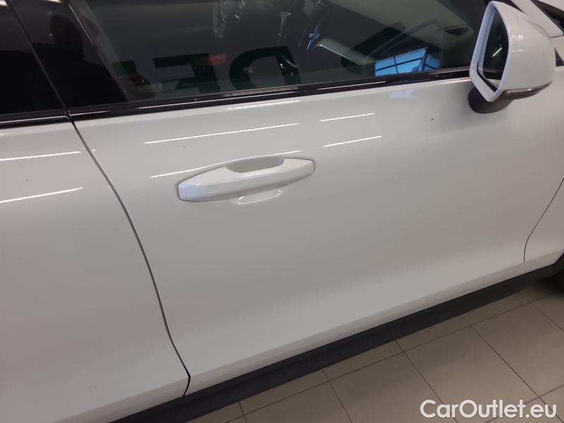  Volvo  V60  Cross Country (2018)  CC B4 D AWD PRO #8