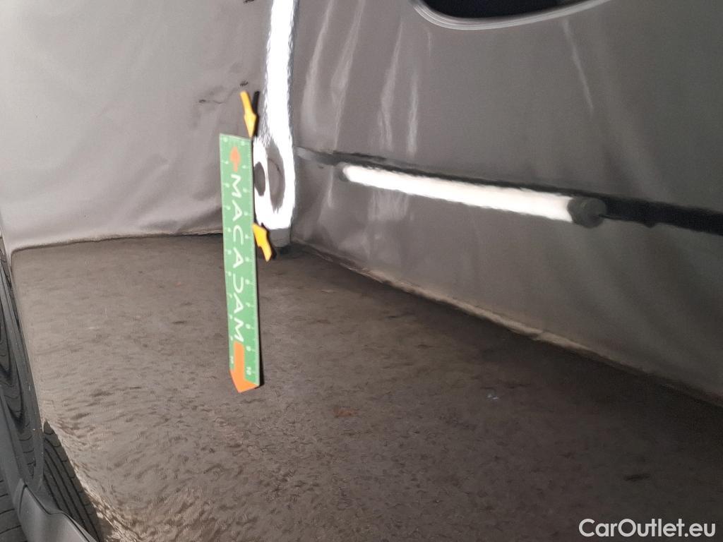  Citroen  C4 CITROEN  X / 2022 / 4P / Berline PureTech 130 S&S EAT8 Shine #21