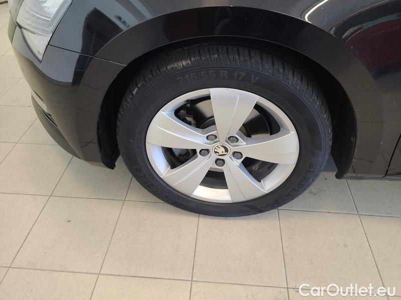  Skoda  Superb  Combi (3V5)(2015) Sup.Com.FL 1.5TSI 150 Ambition #22