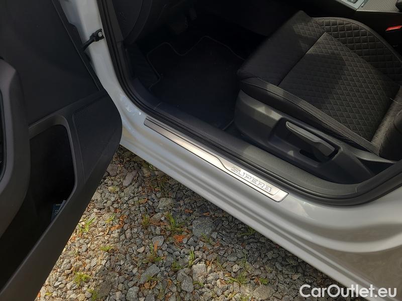  Skoda  Superb  (3V3)(2015) Sup.FL 2.0TDI 200 Ambition AT #2