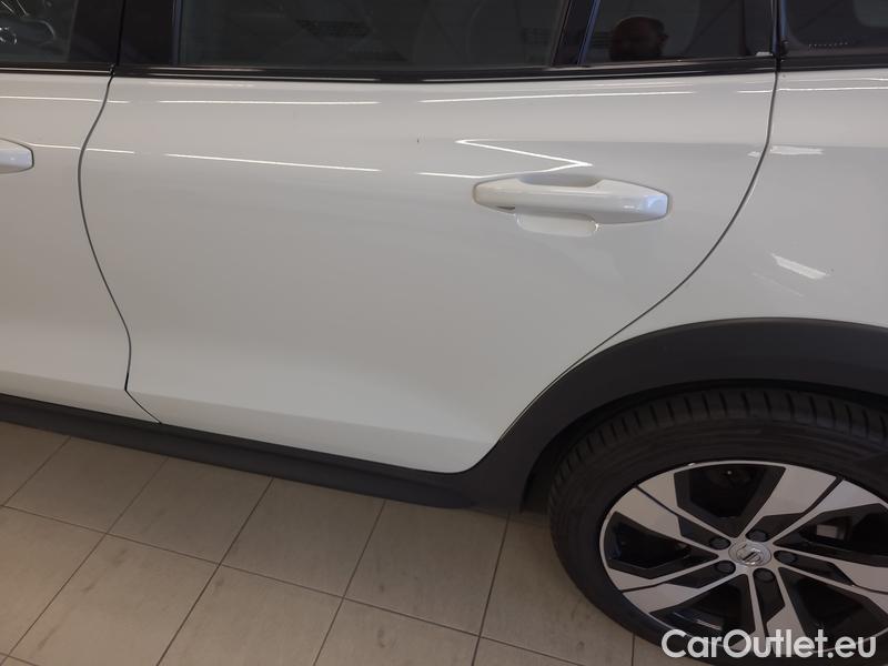  Volvo  V60  Cross Country (2018)  CC B4 D AWD PRO #6