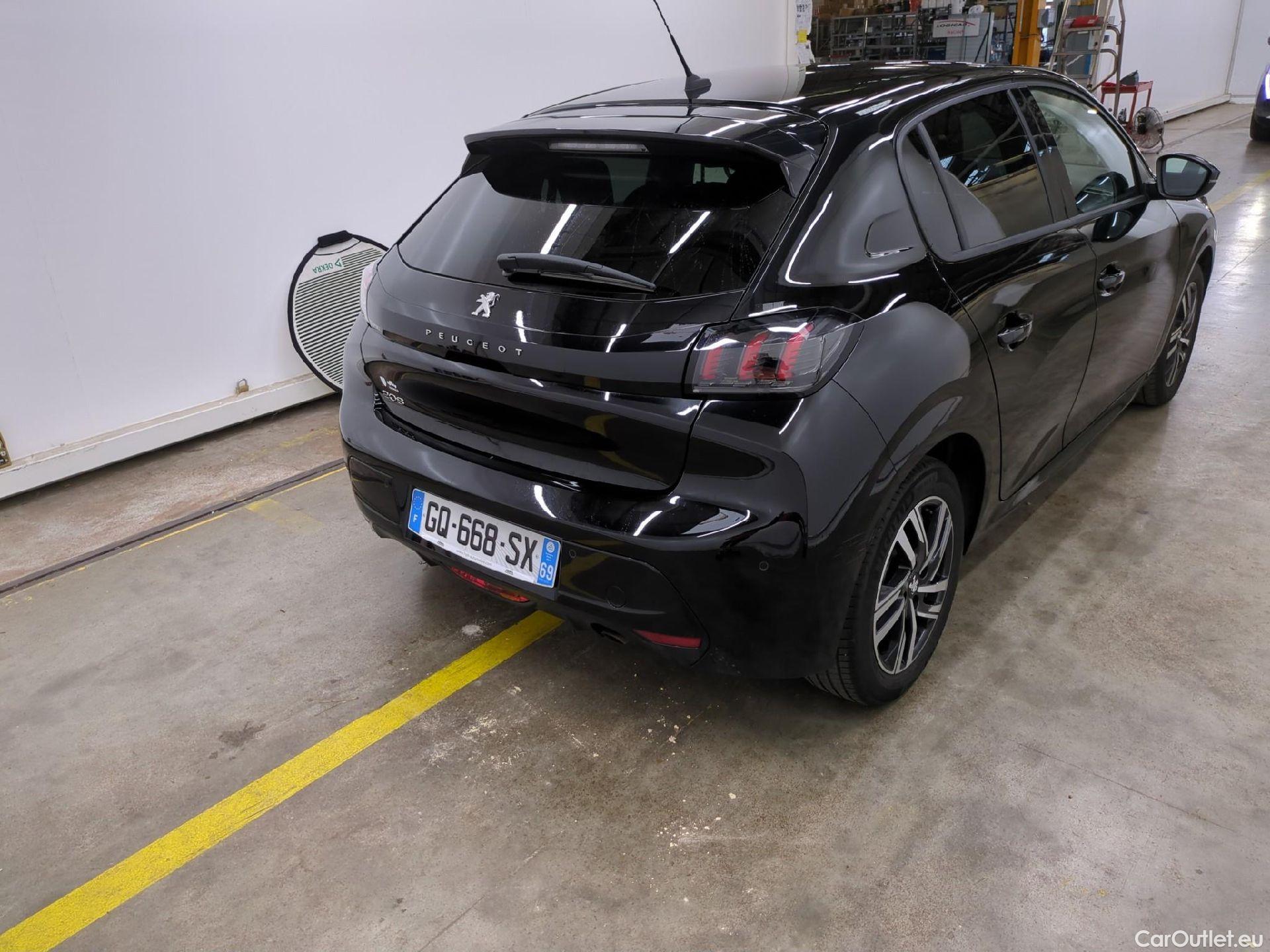  Peugeot  208  Allure Pack 1.2 PureTech 100CV BVM6 E6d #20