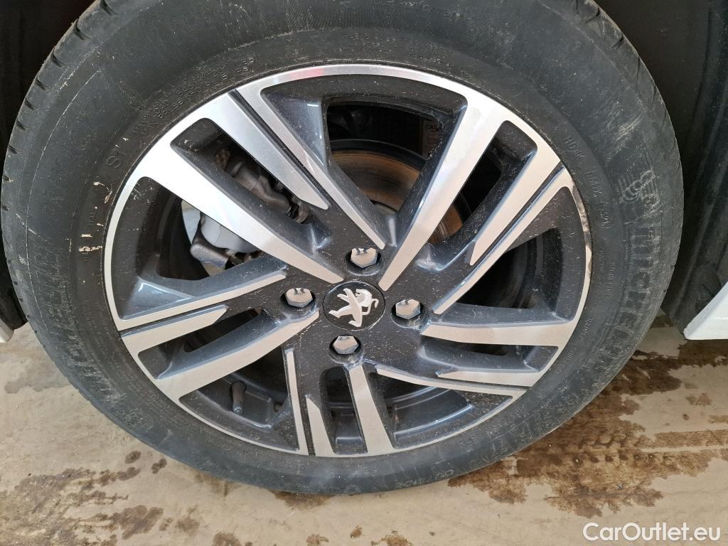  Peugeot  208  Allure Business 1.2 PureTech 100CV BVM6 E6d #16