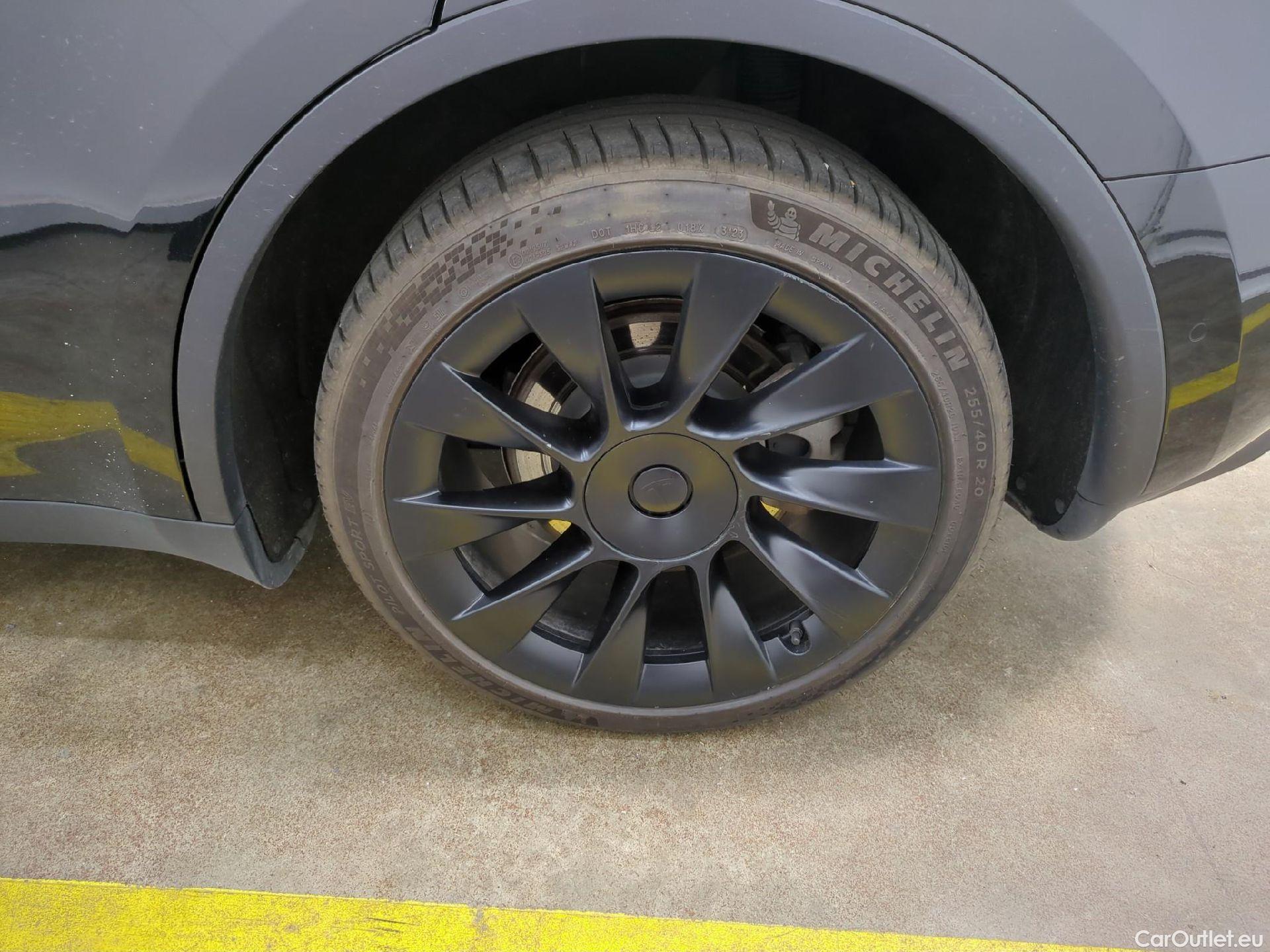 Tesla  Model Y TESLA  / 2020 / 5P / SUV Grand Autonomie Dual Motor AWD #9