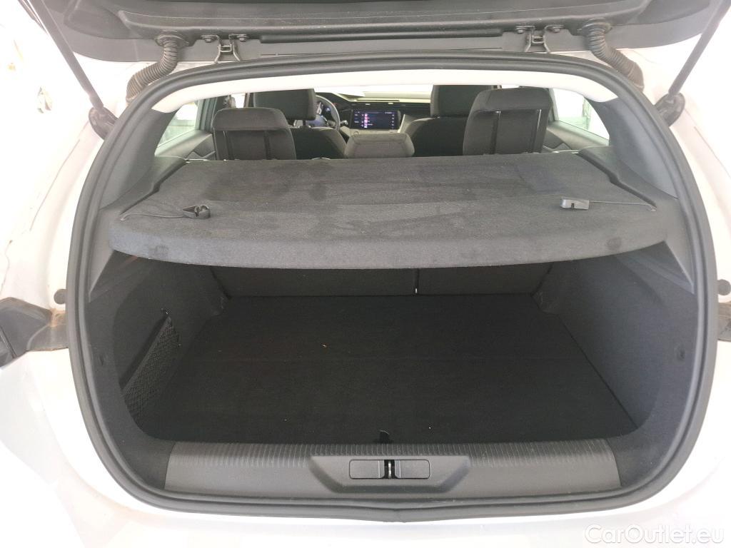  Peugeot  308 PEUGEOT  / 2021 / 5P / Berline PHEV 180 E-EAT8 ACTIVE PACK #14
