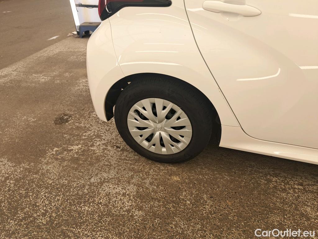  Toyota  Yaris TOYOTA  Hybride / 2019 / 5P / Berline Hybride 116h Dynamic Business Beyond Zer #1