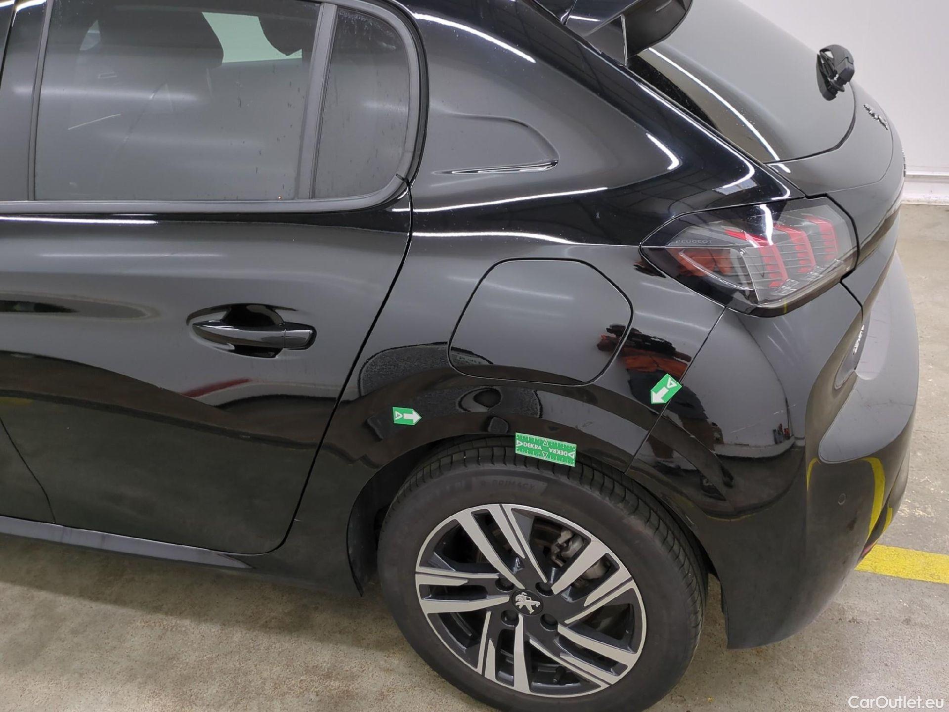  Peugeot  208  Allure Pack 1.2 PureTech 100CV BVM6 E6d #15