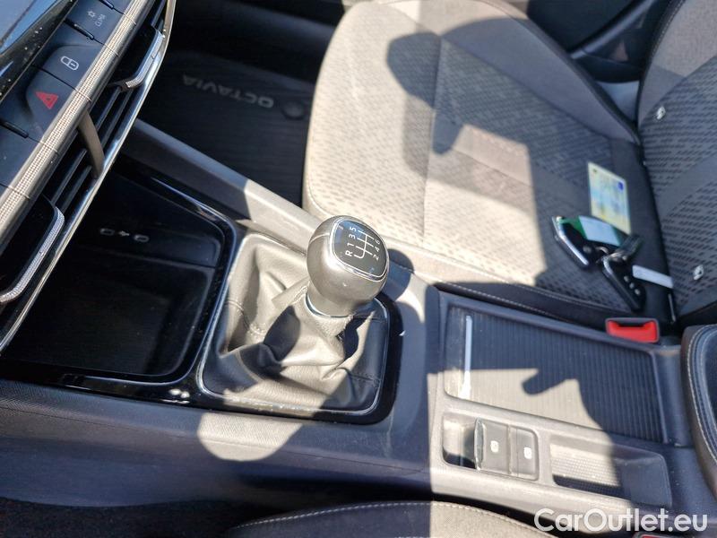  Skoda  Octavia  Lim. (NX3)(2020)  2.0TDI 85 Style 5d #13
