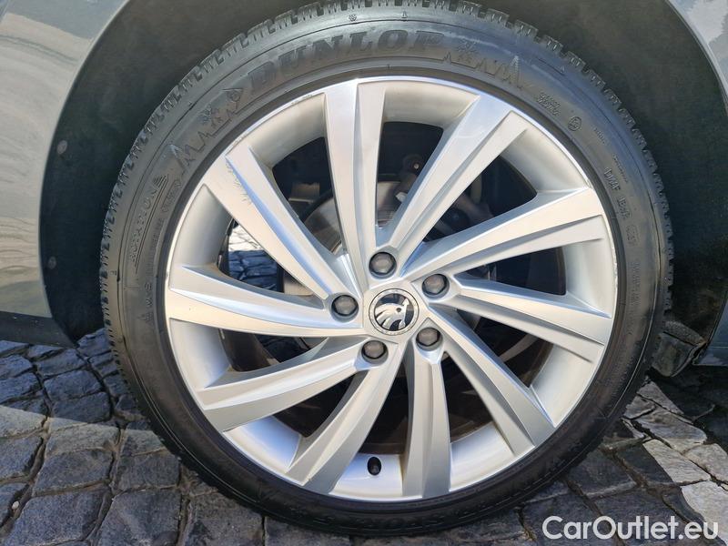  Skoda  Octavia  Lim. (NX3)(2020) Oct. 2.0TDI 110 Style AT 5d #14