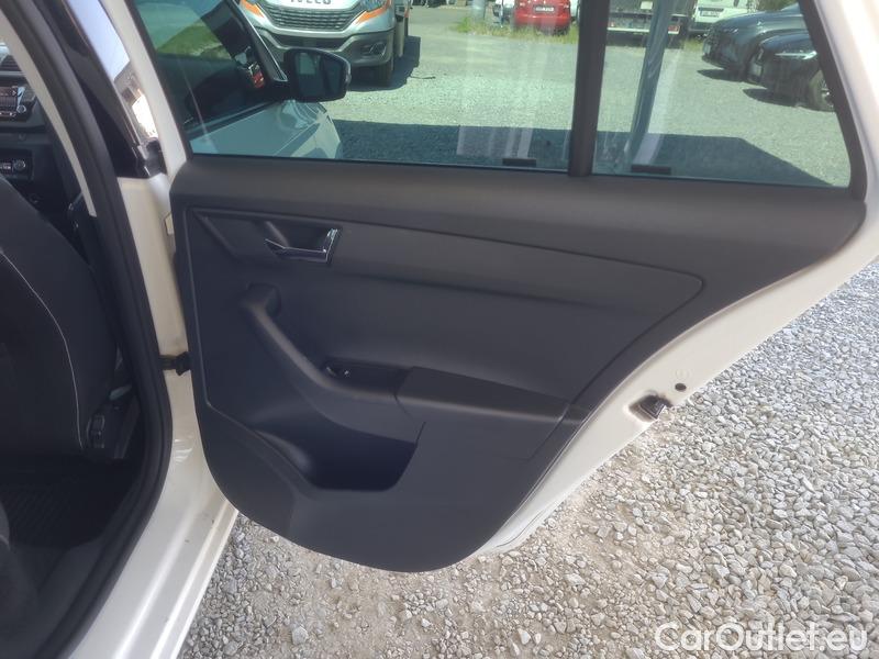  Skoda  Fabia  Combi (2015) Com.1.0TSI 70 Ambition 5d #22
