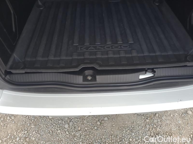  Renault  Kangoo  III (03.2021->)  1.3TCe 100 Equilibre 5d #18