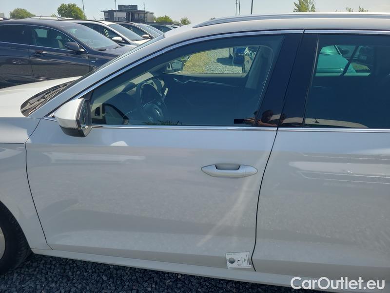  Skoda  Octavia  Combi (NX3)(2020) Oct.Com.1.5 e-TEC 110 Style AT #3
