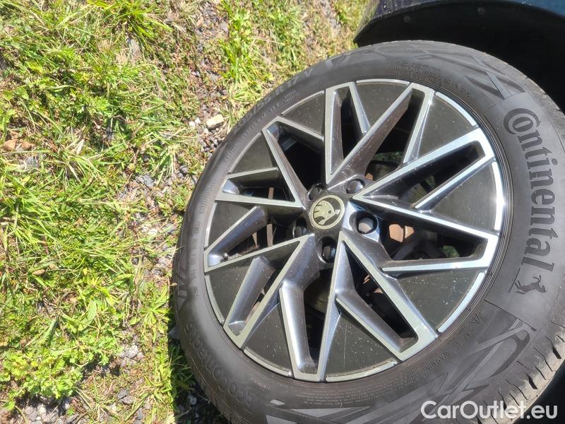  Skoda  Octavia  Lim. (NX3)(2020)  1.5e-TEC 110 Style AT #10
