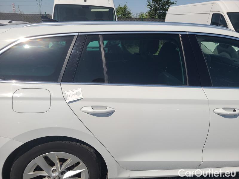  Skoda  Octavia  Combi (NX3)(2020) Oct.Com.1.5 e-TEC 110 Style AT #13