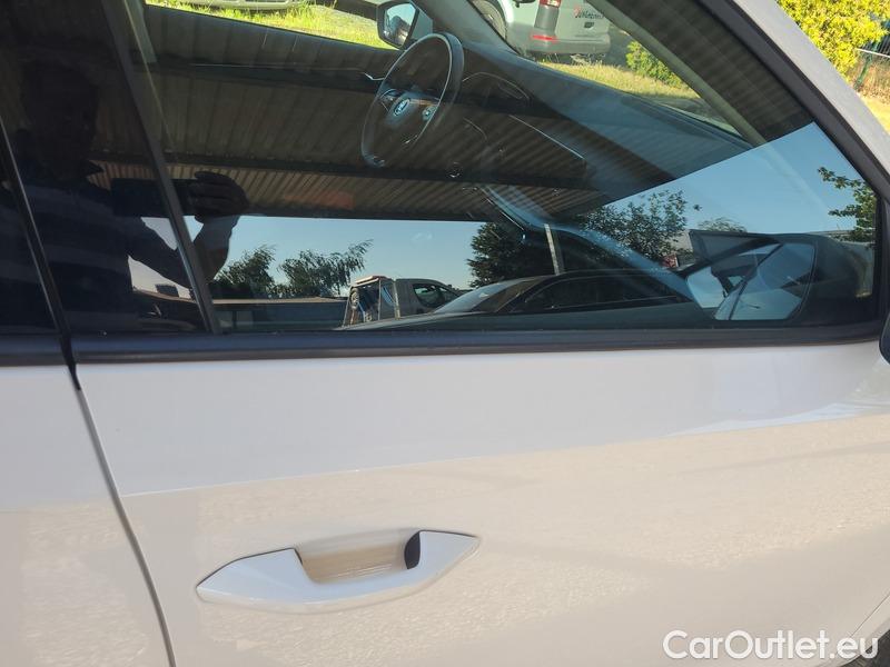  Skoda  Octavia  Lim. (NX3)(2020)  2.0TDI 85 Ambition 5d #23