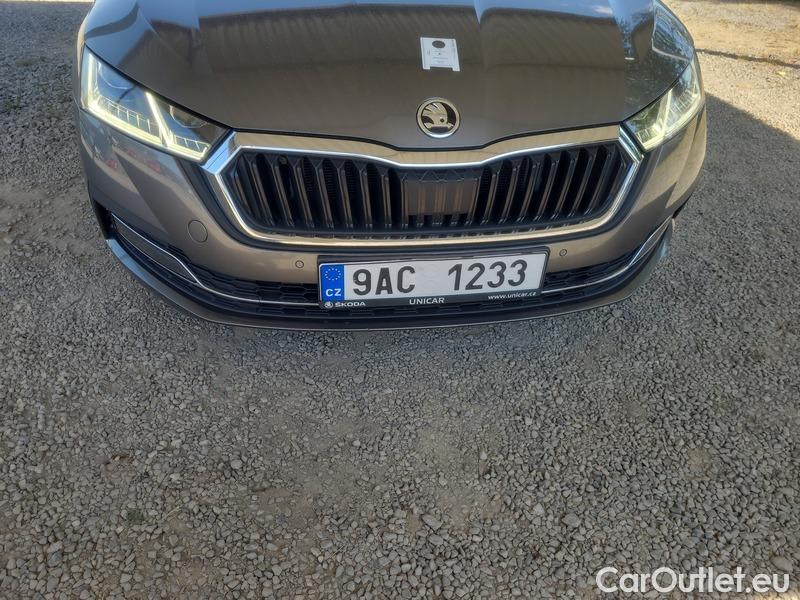  Skoda  Octavia  Lim. (NX3)(2020) Oct. 2.0TDI 110 Style AT 5d #2