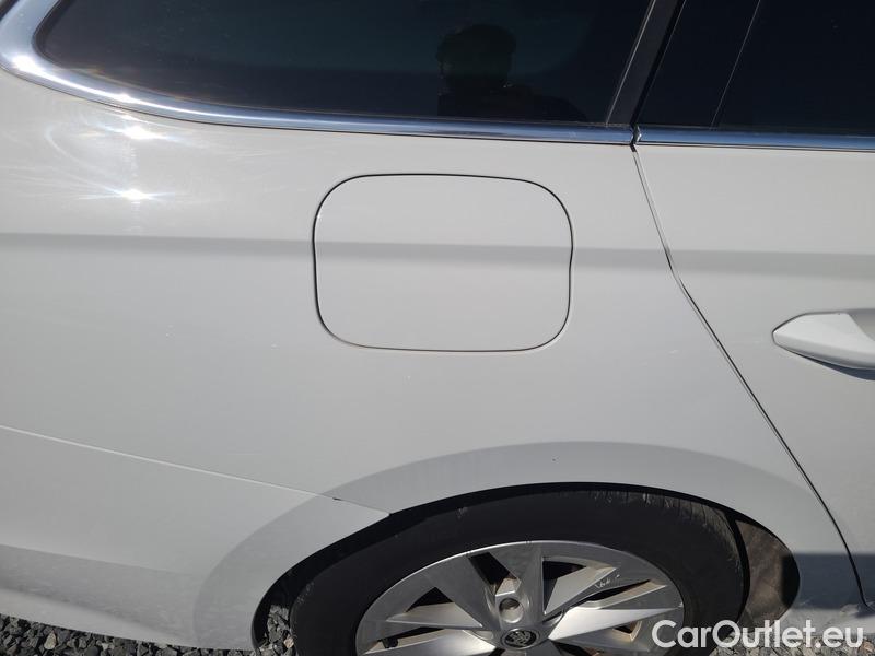  Skoda  Octavia  Combi (NX3)(2020) Oct.Com.1.5 e-TEC 110 Style AT #11