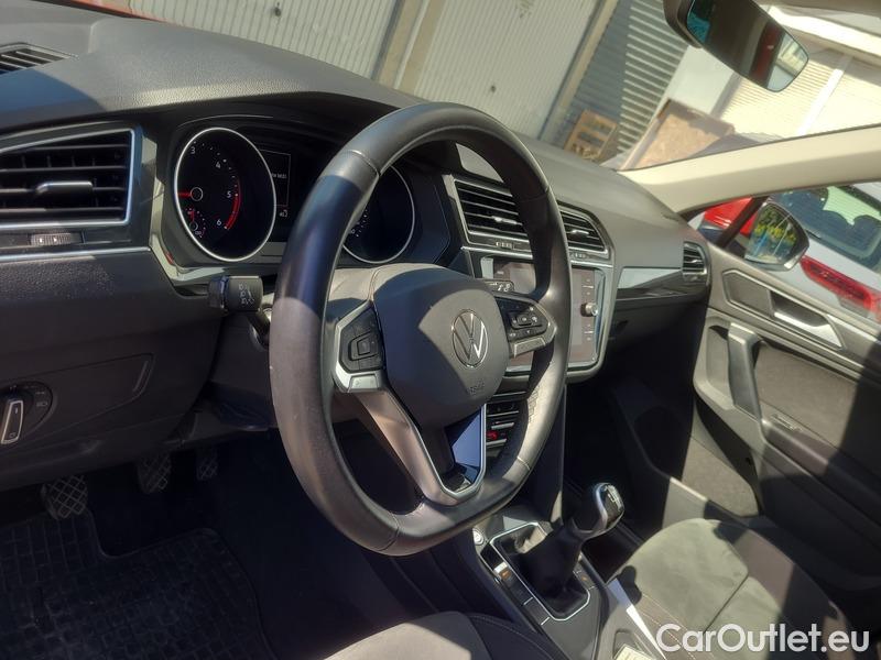  Volkswagen  Tiguan  (AX1)(2020)  2.0TDI 110 Life 5d #6