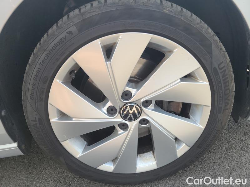 Volkswagen  Golf  VIII Variant (CG5) 2020 Var.2.0TDI 110 Style AT #12