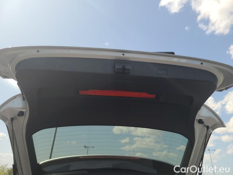 Volkswagen  Golf  VIII Variant (CG5) 2020 Var.2.0TDI 110 Style AT #8