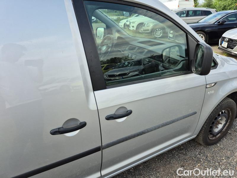  Volkswagen  Caddy  (2010)  2.0 TDI 55 4d #11