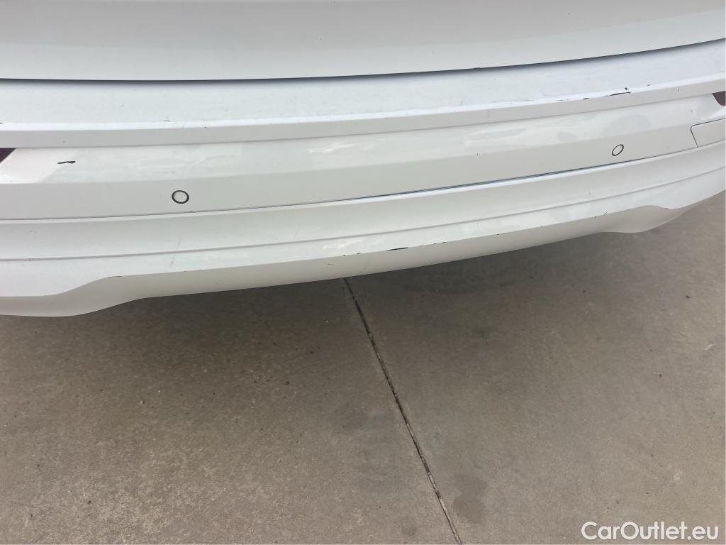  Volvo  XC60 VOLVO  / 2017 / 5P / todoterreno 2.0 B4 D Core Auto #27