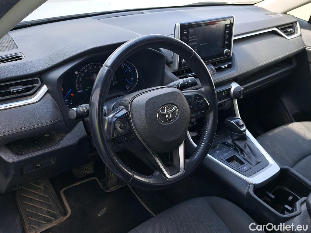  Toyota  RAV4 TOYOTA  / 2018 / 5P / todoterreno 2.5l 220H Advance #12