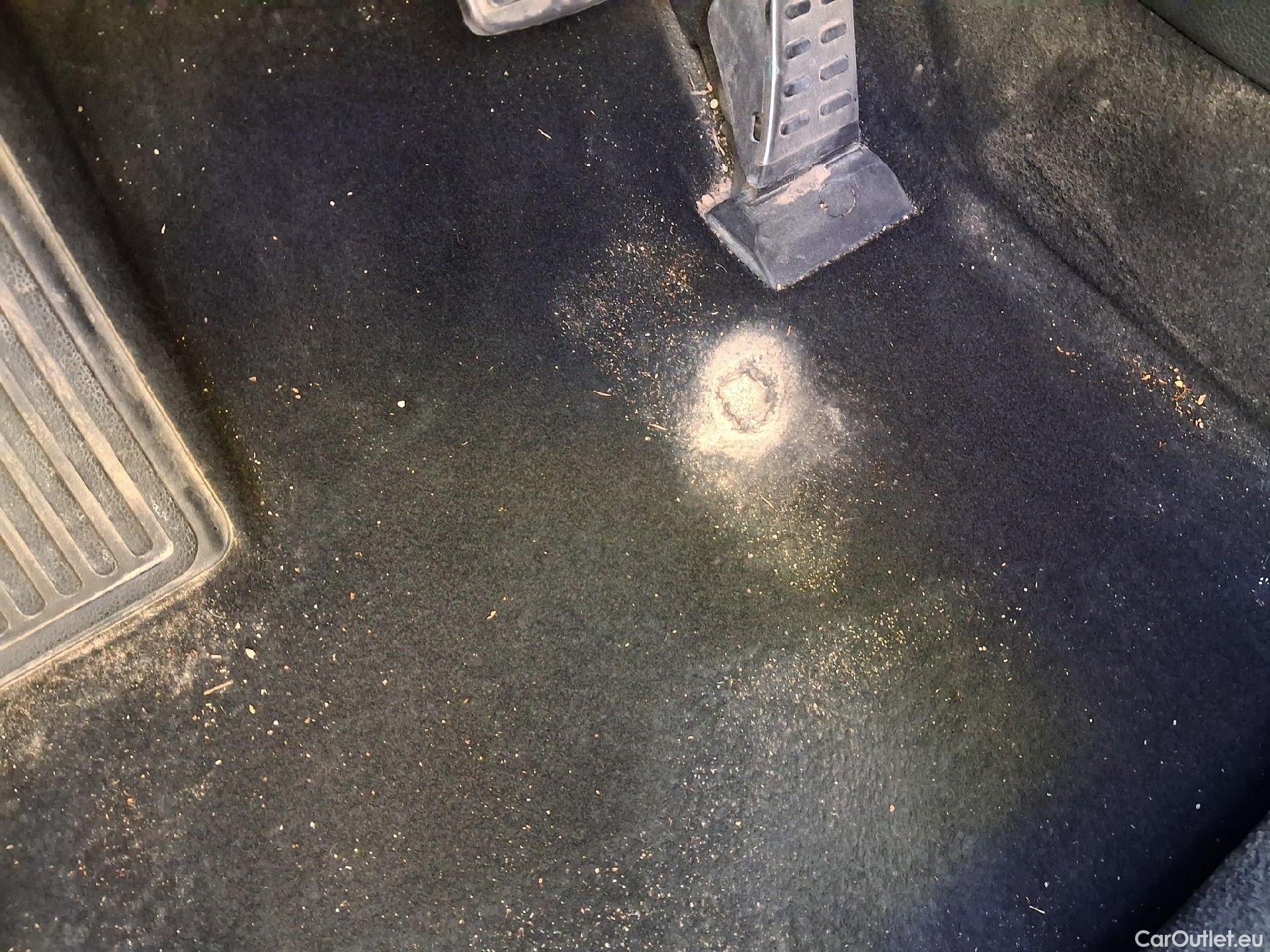  KIA  Sportage KIA  / 2022 / 5P / todoterreno 1.6 T-GDi HEV 171kW (230CV) GT-line 4X4 #8