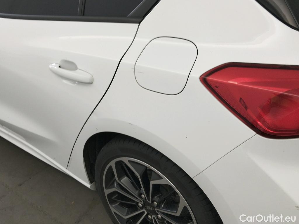  Ford  Focus FORD  / 2018 / 5P / berlina con portón 1.0 Ecoboost MHEV 92kW ST-Line #13