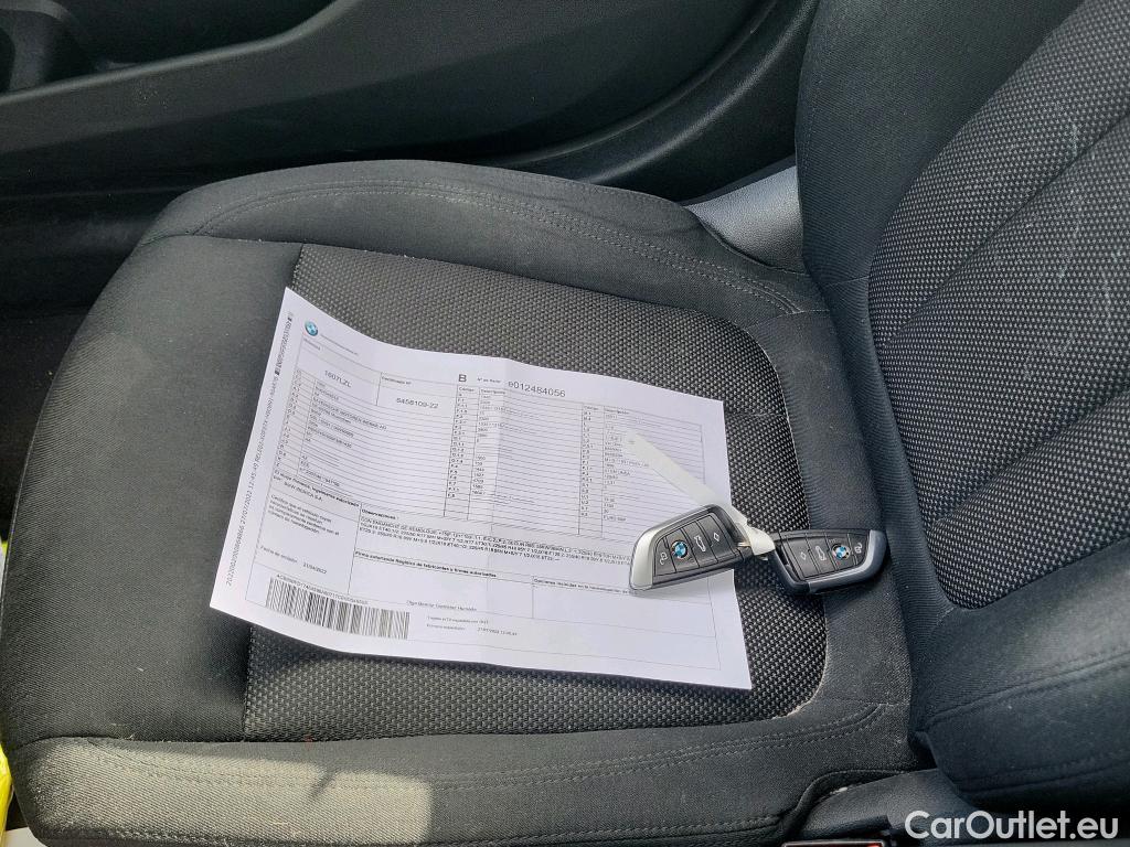  Bmw  Serie 3 BMW  / 2018 / 4P / sedán 320e #13