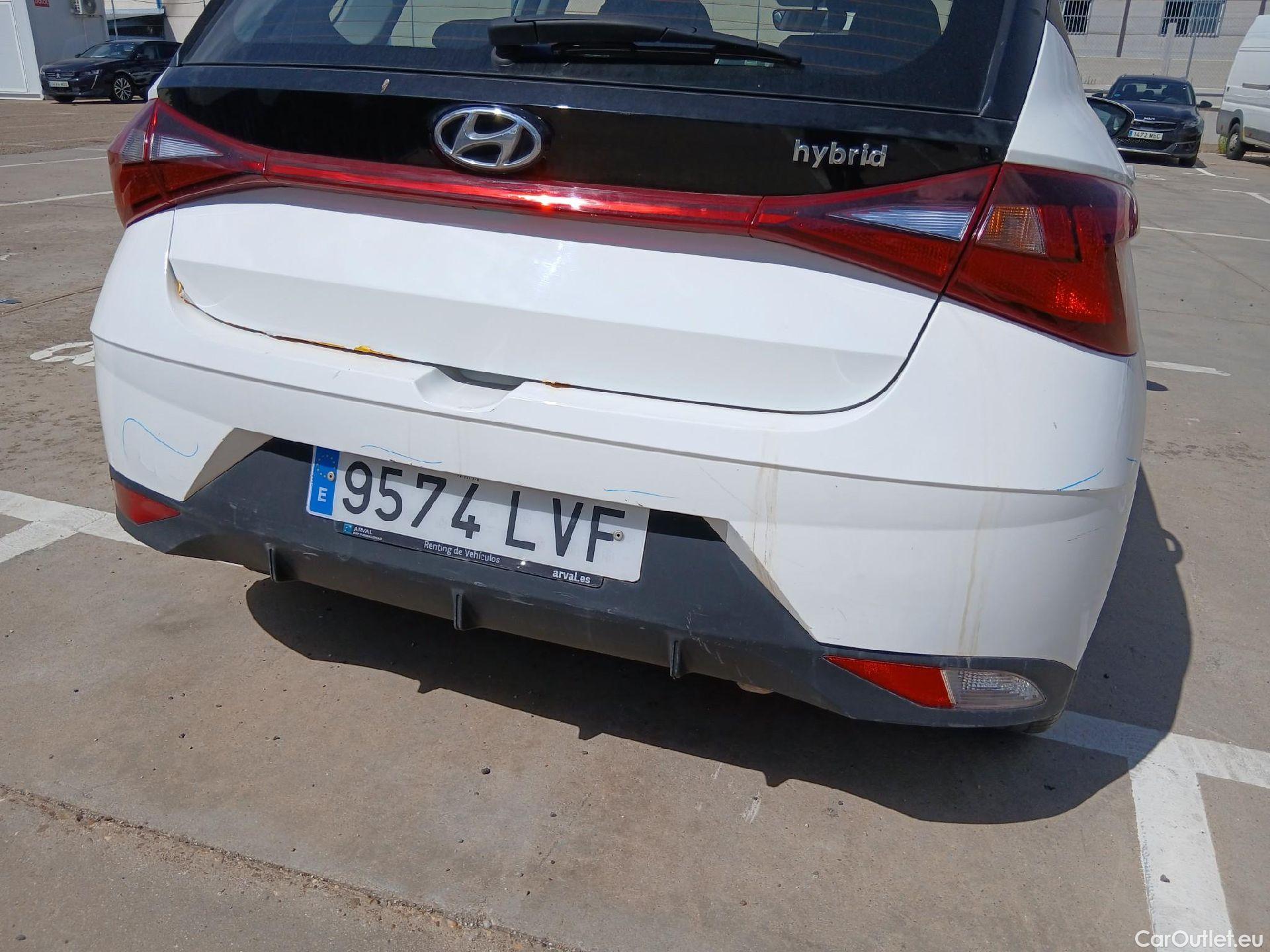  Hyundai  i20 HYUNDAI  / 2020 / 5P / berlina con portón 1.0 TGDI 74kW (100CV) 48V Essence #35