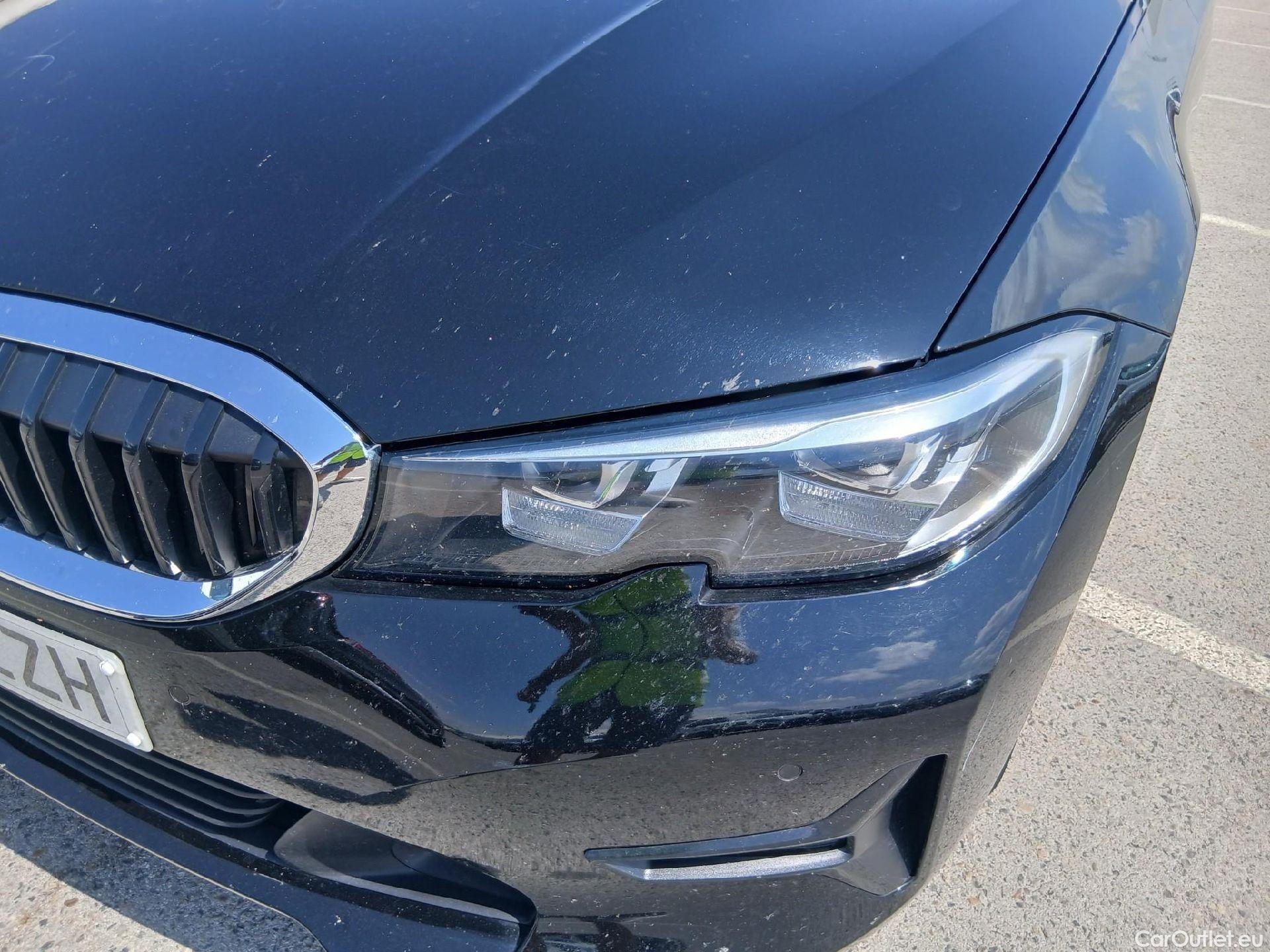 Bmw  Serie 3 BMW  / 2018 / 4P / sedán 318d Auto. #10