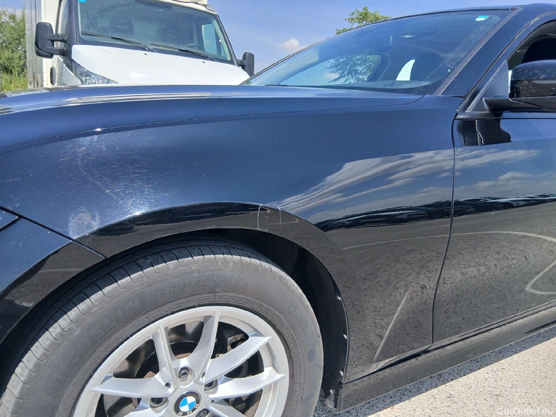  Bmw  Serie 3 BMW  / 2018 / 4P / sedán 318d Auto. #11