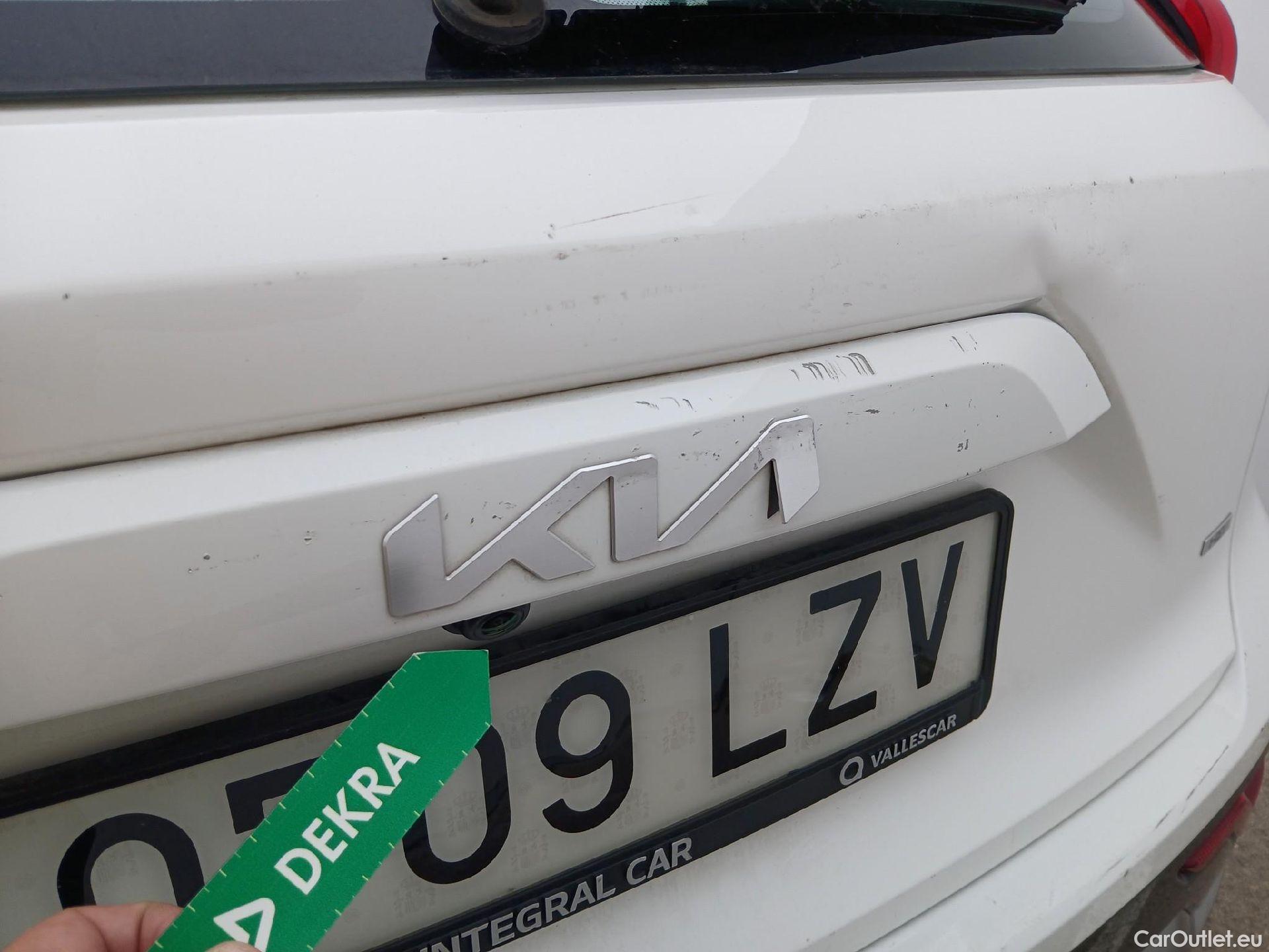  KIA  Niro KIA  / 2022 / 5P / crossover 1.6 GDi HEV 104kW (141CV) Drive #61