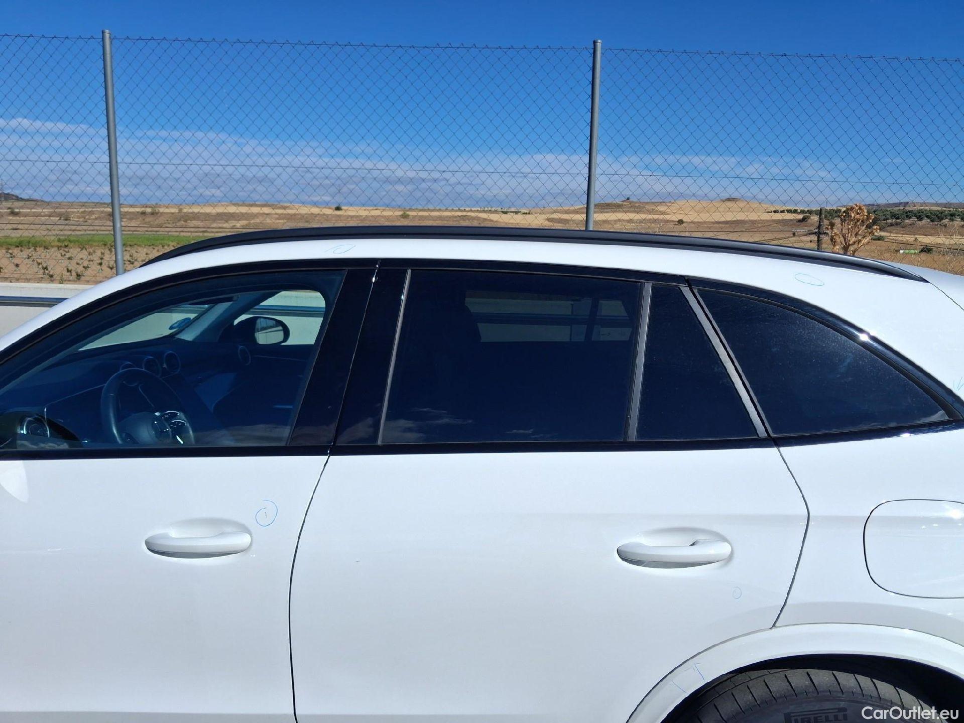  Mercedes  GLC MERCEDES-BENZ  / 2022 / 5P / todoterreno  300 de 4MATIC #29