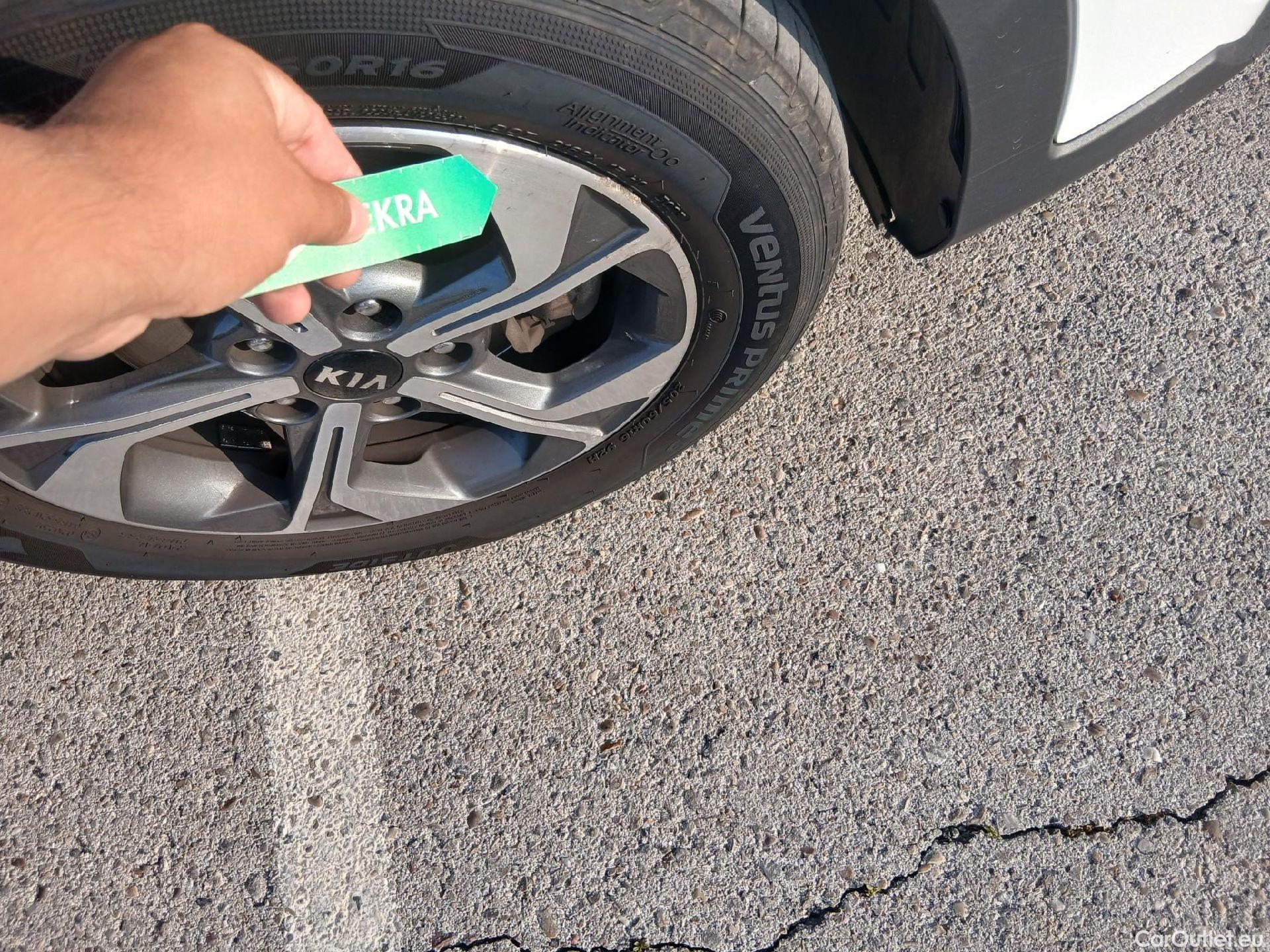  KIA  XCeed KIA  / 2019 / 5P / todoterreno 1.0 T-GDi Drive 88kW (120CV) #22