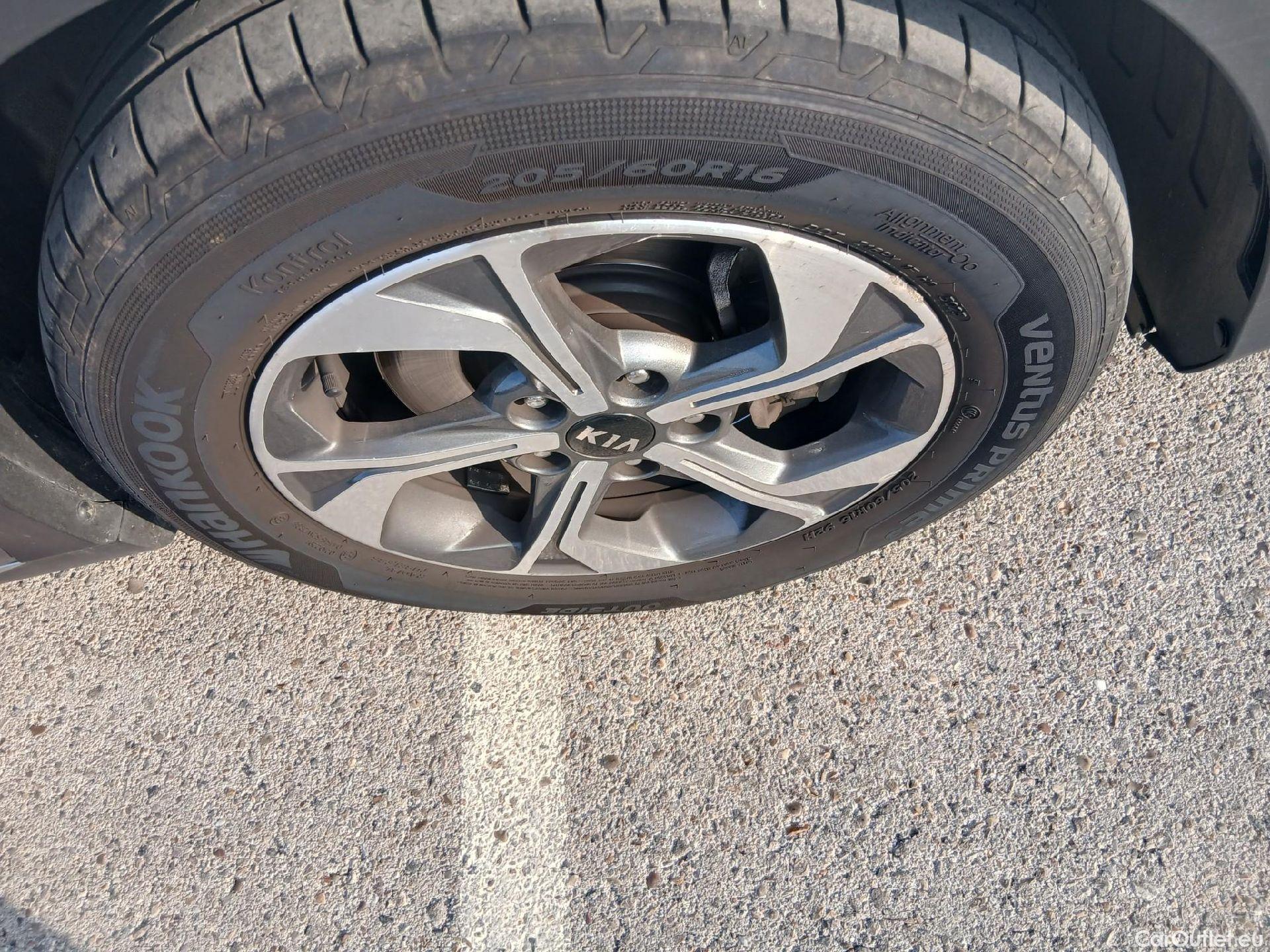  KIA  XCeed KIA  / 2019 / 5P / todoterreno 1.0 T-GDi Drive 88kW (120CV) #21